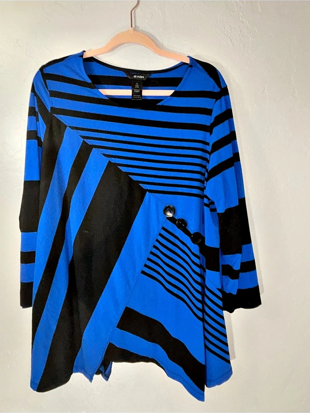 air miles Blue Black Striped Tunic Size XL Like New